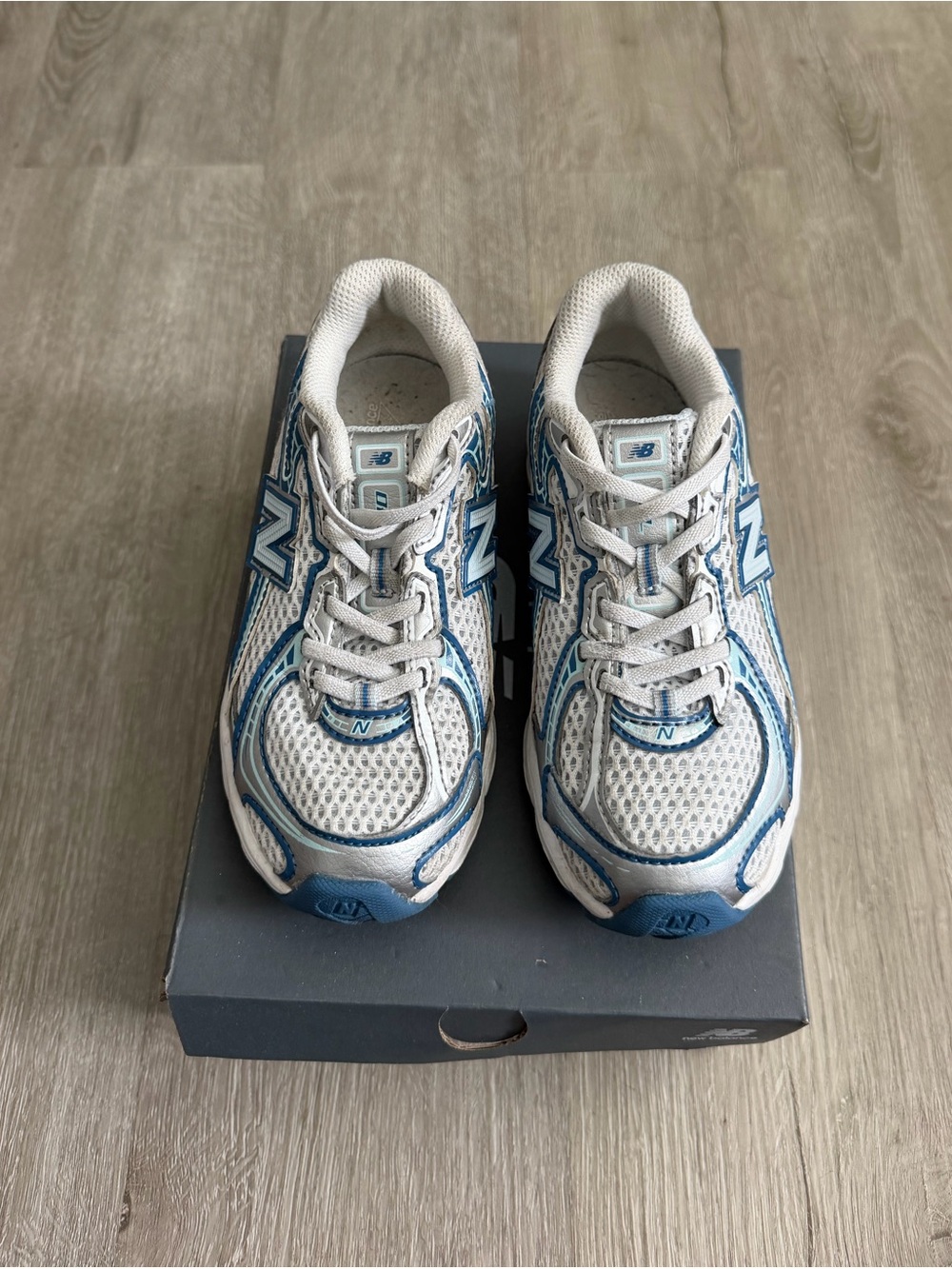 New Balance Kids 740 Bungee Lace White and Blue Athletic SneakersSz 12c